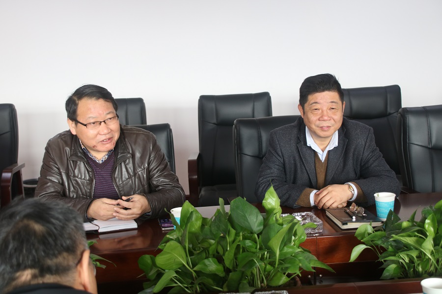 Zhang Renwei went to Sinoma Yichang Company for research and guidance