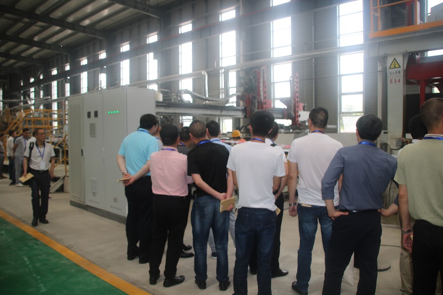 Entrepreneurs from the calcium silicate cement board industry visited the company